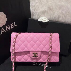 Classic CHANEL Bag: A Stylish and Versatile Choice for Elegance